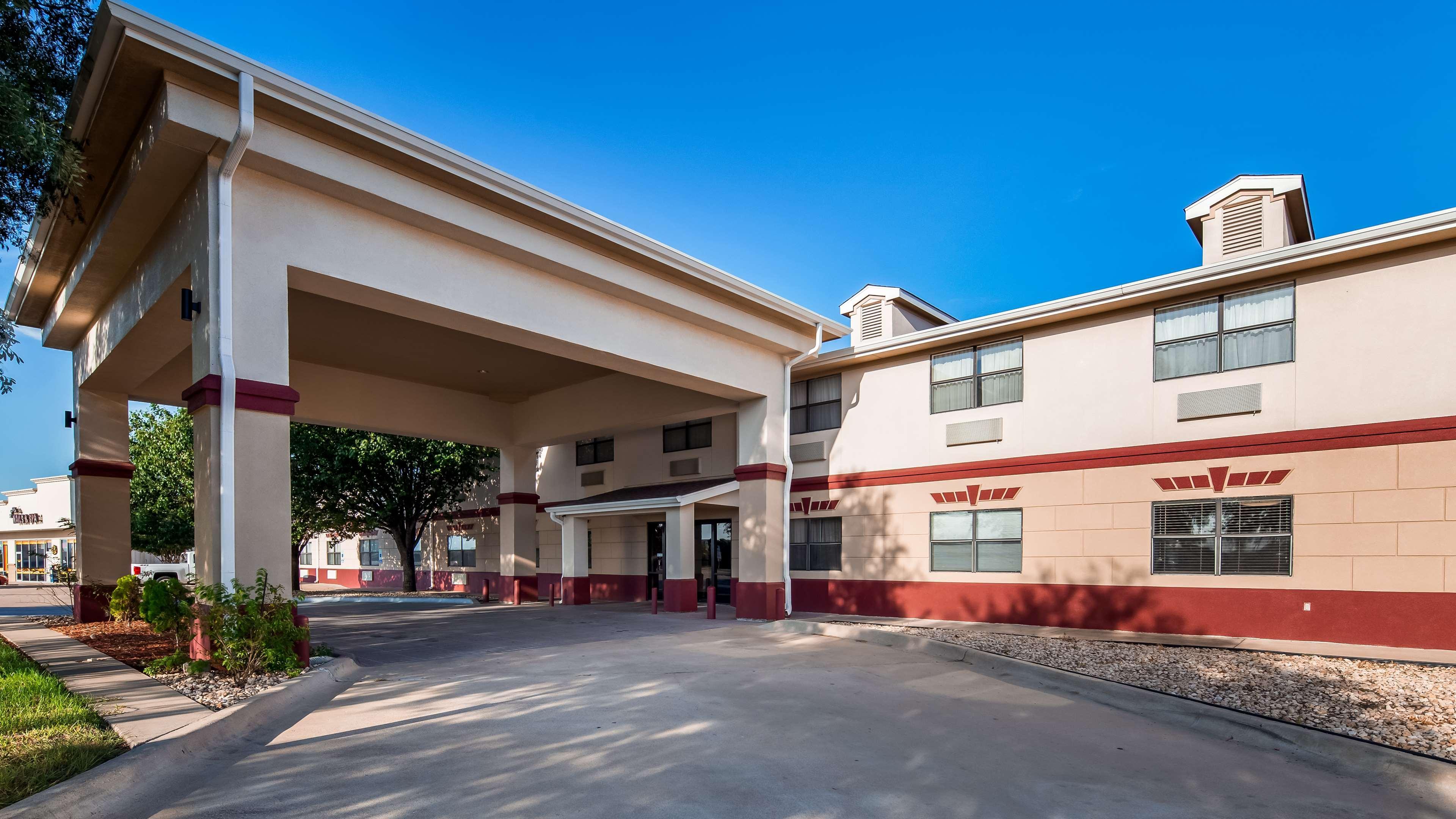 Best Western Inn And Suites Copperas Cove מראה חיצוני תמונה